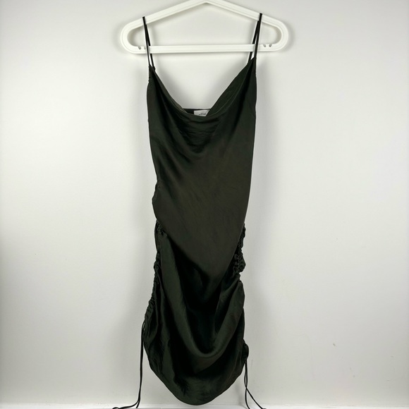 Aritzia Wilfred Green Only Ruched Slip Dress Dark Emerald Silky size S Hoco - Picture 1 of 11